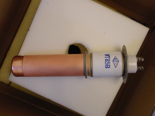 8T85B